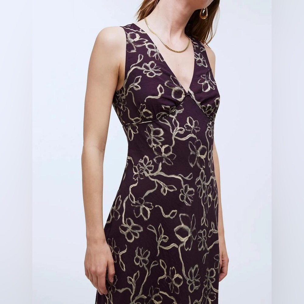 Madewell Sleeveless Deep Plum Floral V-Neck Dress
